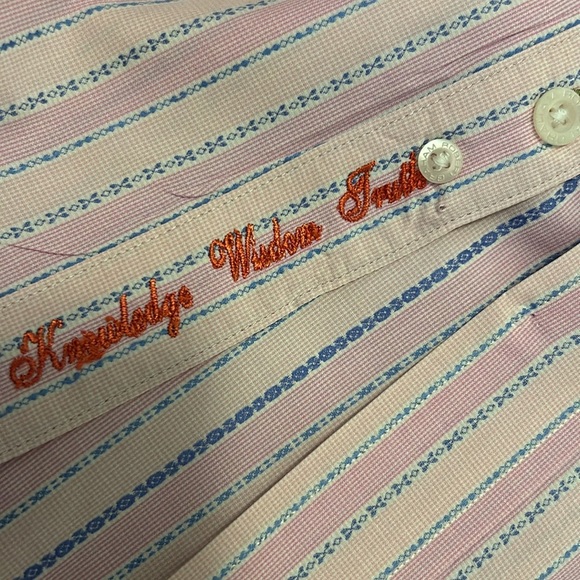 Robert Graham Pink /Blue Button Down Shirt - Picture 6 of 7